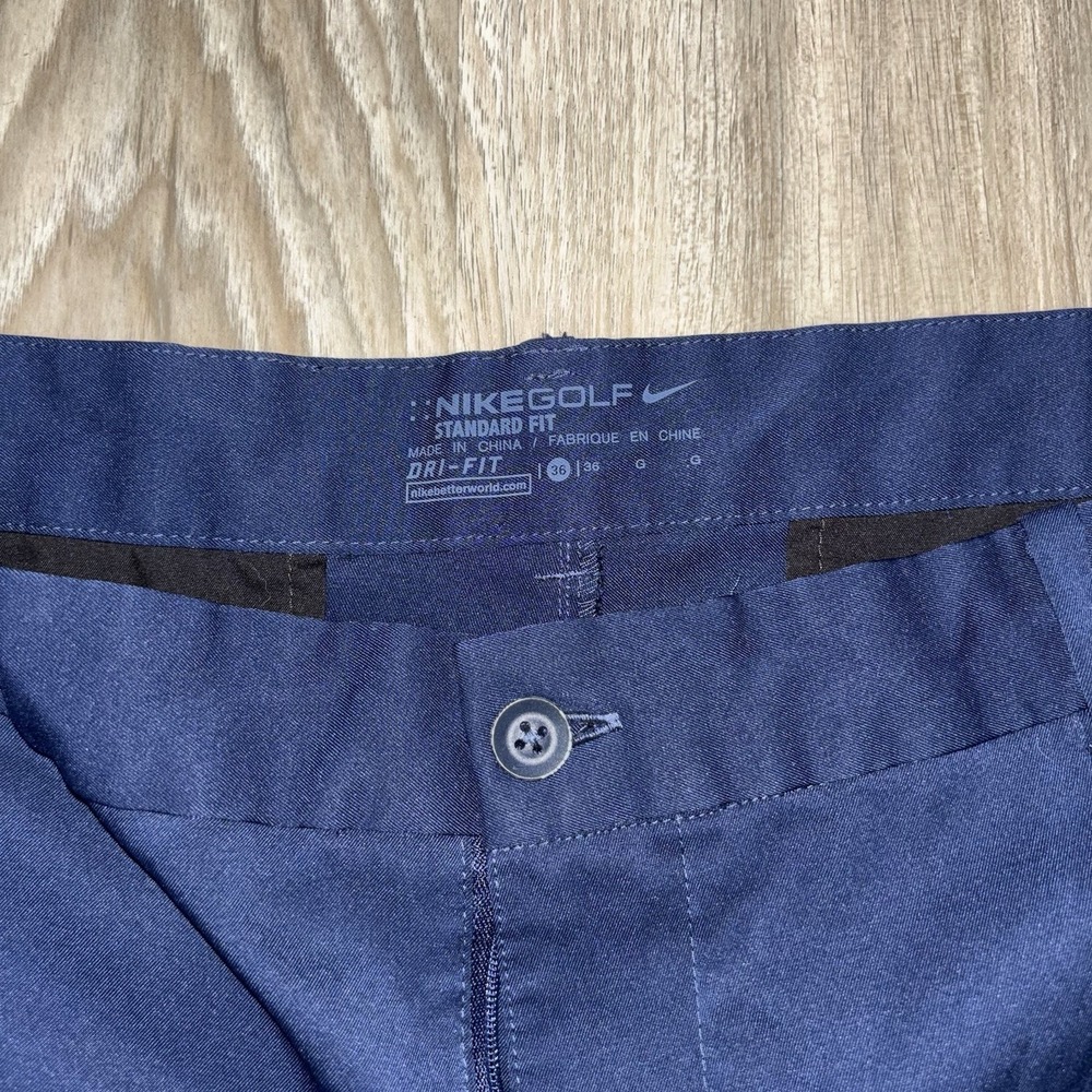 Nike Golf Dri-FIT Navy Cargo Performance Shorts Mens Size 36 Standard Fit - Picture 2 of 8